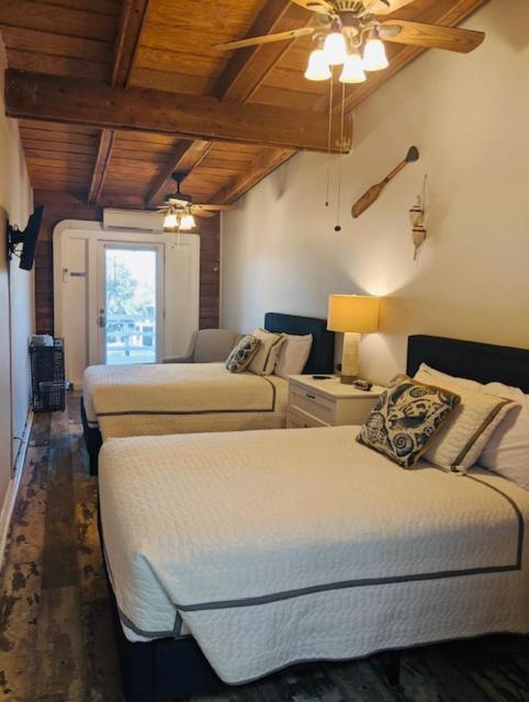 Darien Dockside Inn Dış mekan fotoğraf